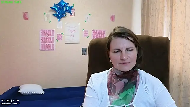 Mirabelle_Velvet