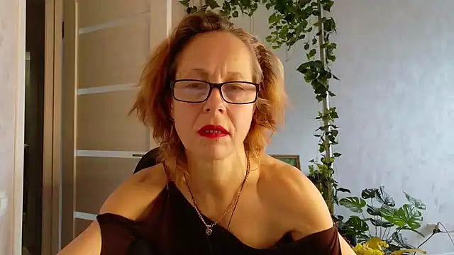LioraWeiss live cam preview