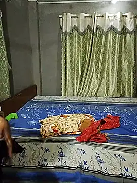 Hot_Urvashi_