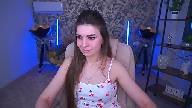 KylieJoyys live cam on StripChat