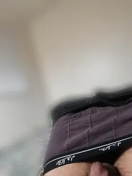Tooti00 live cam preview