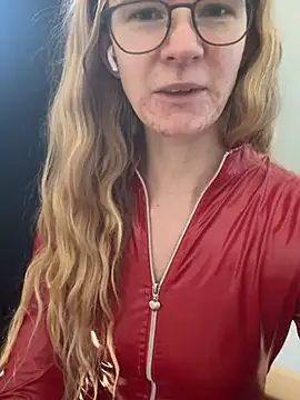 bikergirl_97 (F young) - LT gets XL Gangbang video