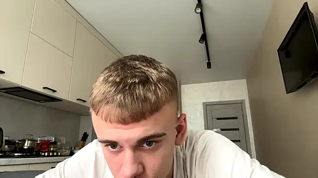 solofury (M twink) - Buy car
