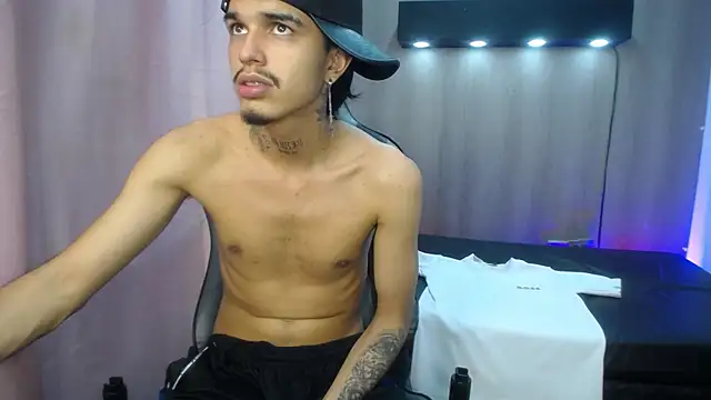 tayson_hot (M twink) - SHOW CUM!!!