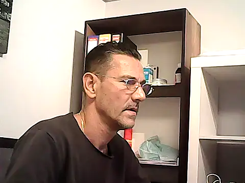 mastercharisma35 (Ask my age) - like ??? like for tips pls. ı am stan up