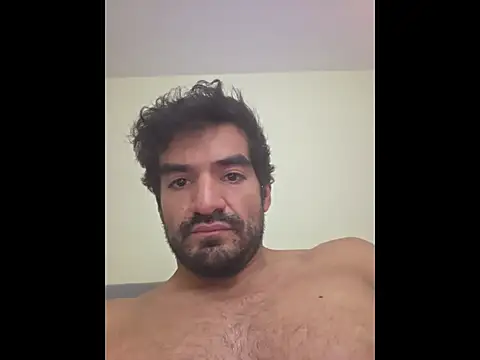 Yusef（piggylatino）