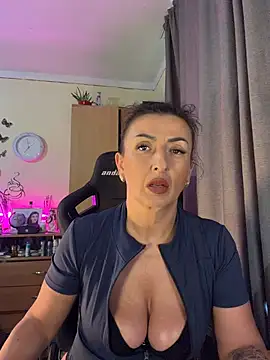 Hotangel75