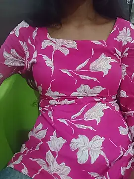 Cutie_baby7 live cam on StripChat