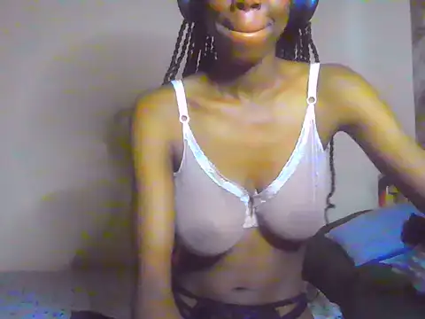 Sexybella4 live cam on StripChat