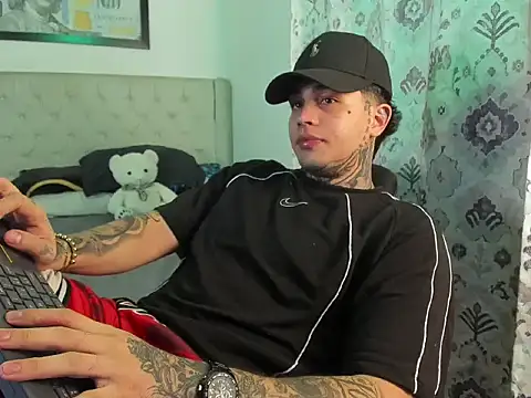 juan_alvarez18 (M young) - MASSIVE FACIAL CUM SHOT