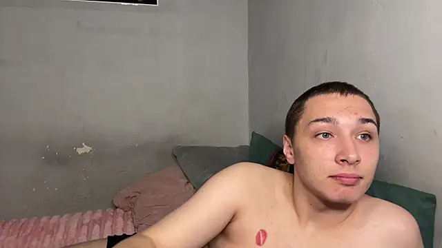 wildheart_couple (G teen) - John passionately squeezes my boobs