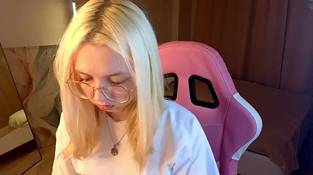 mollyy_snow
