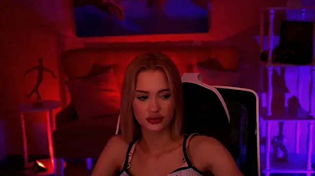 AngelaHolmes