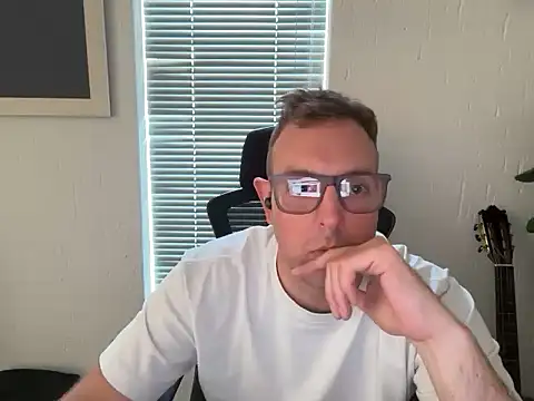 atomicKittenlovebite
