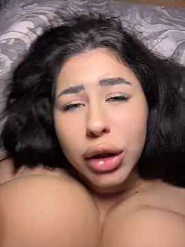 DaianaKimberly webcam