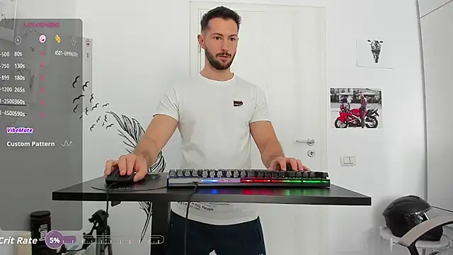 ZackFraser live cam preview