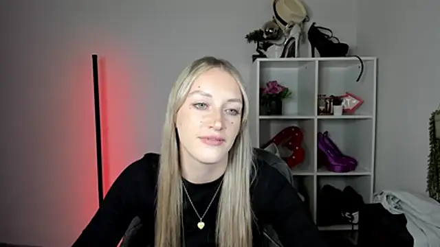 EvelynBlond