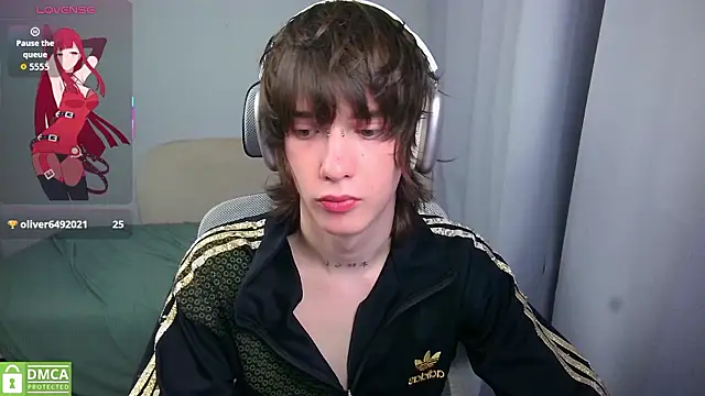 LeonBoykisser webcam