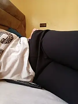 Farah-_nono live cam on StripChat