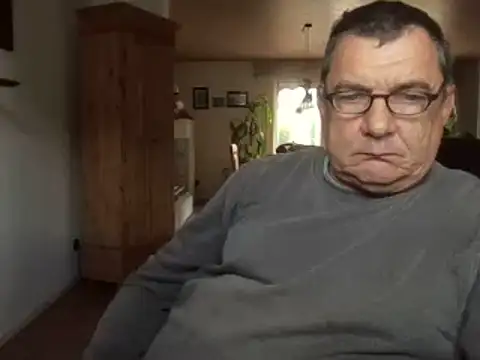 Nobbie444 live sex cam