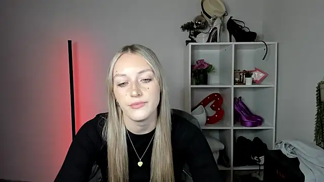 EvelynBlond