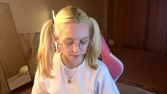mollyy_snow