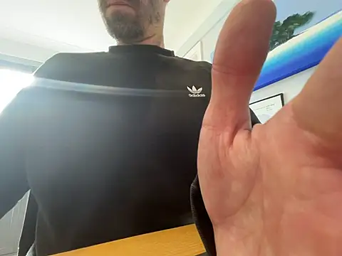 Luckyenglishmanx