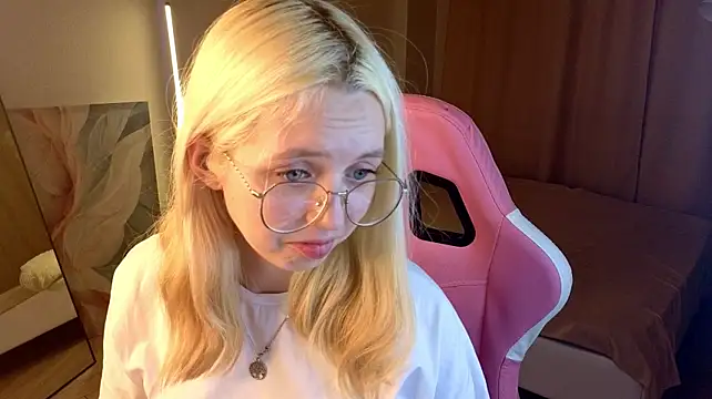 mollyy_snow