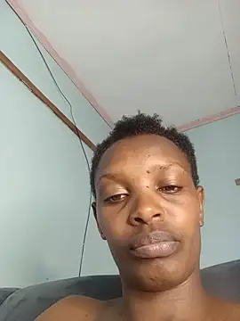 Petite_Lola8