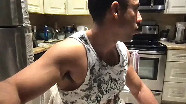 BigGuyMuscle live cam