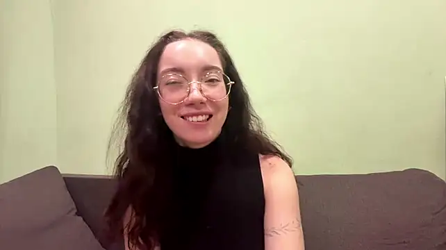KarryRosamond live cam on StripChat