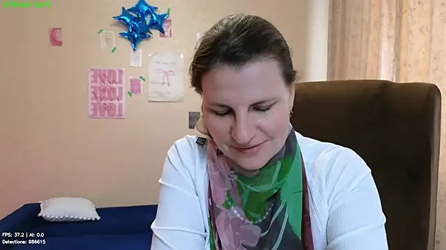Mirabelle_Velvet