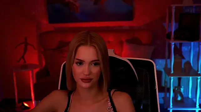 AngelaHolmes