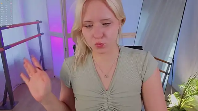 _Wow_Molly_
