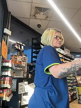 lindzybella