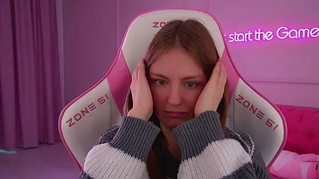 SofiaSarvains webcam