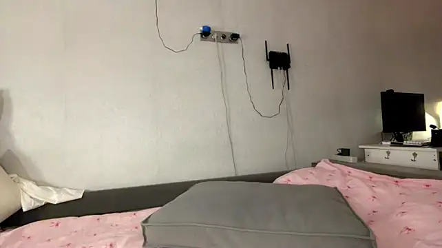 SwellJoy live cam preview