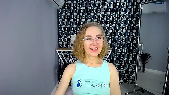 queen_a_n_i live cam preview