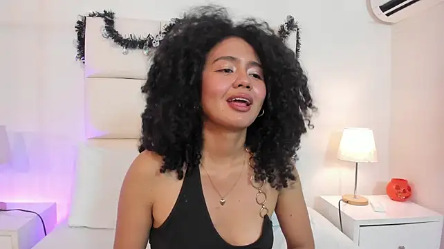 Kiraspell live cam preview