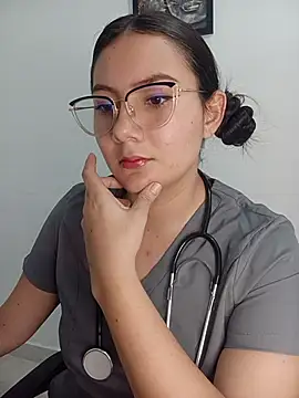 mia_nala