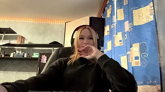 linaloawot live cam on StripChat