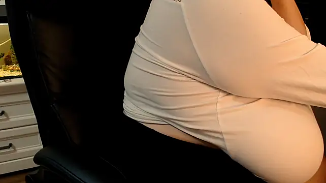 SilkQueenn live cam preview