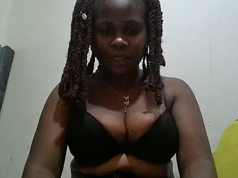 yummmyychocolate live cam on StripChat