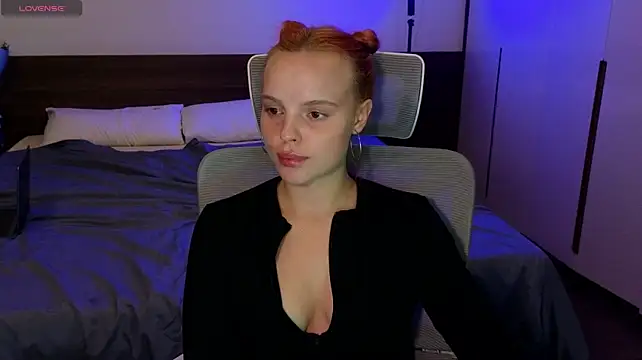 agatamooons live cam on StripChat