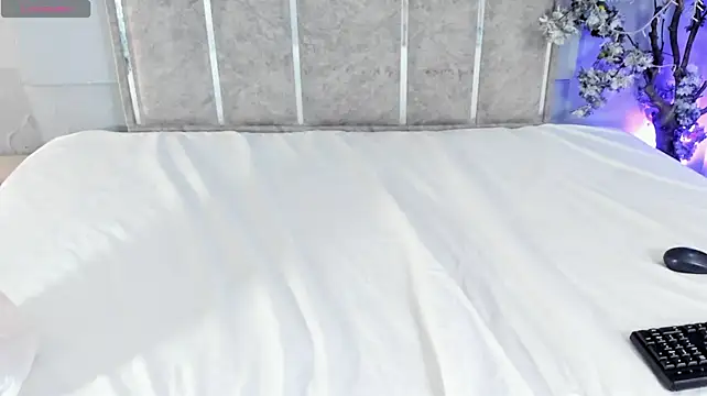 Skyrosee live cam on StripChat