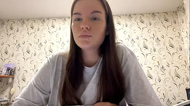 AricaFongvongsa live cam on StripChat