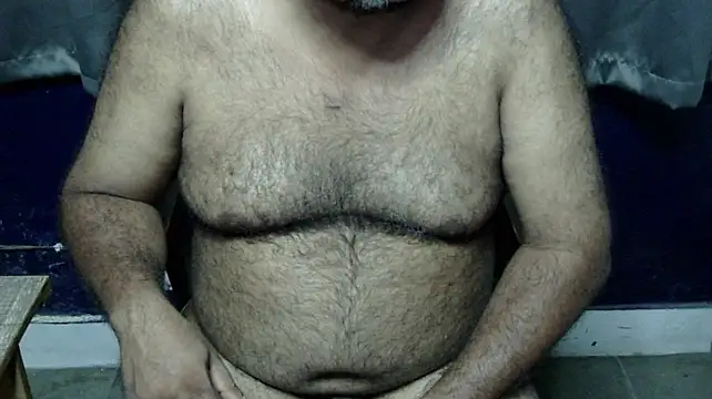 hairysubcub_70 live cam on StripChat
