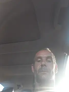 hungwell1515 (Ask my age) - Stroke my cock