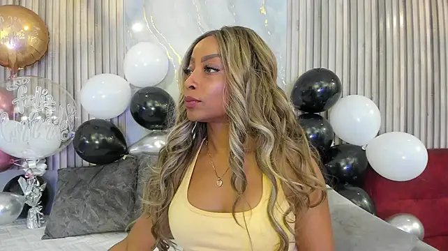 BriannaChelsea webcam