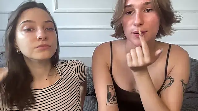 yoursweettreats live sex cam